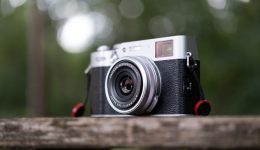 Embracing imperfection with the Fujifilm X100V: A photo walk at Dusk