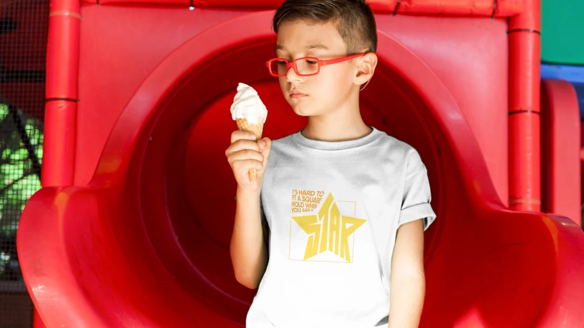 kid eating icecream