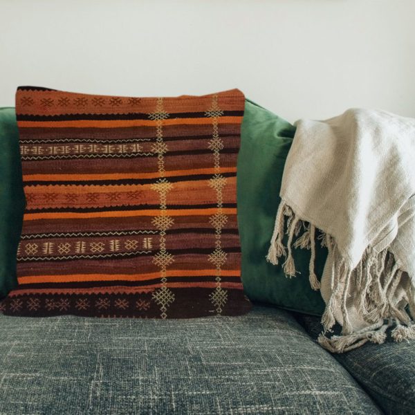 kilim-handwoven-clinker-cushion-cover