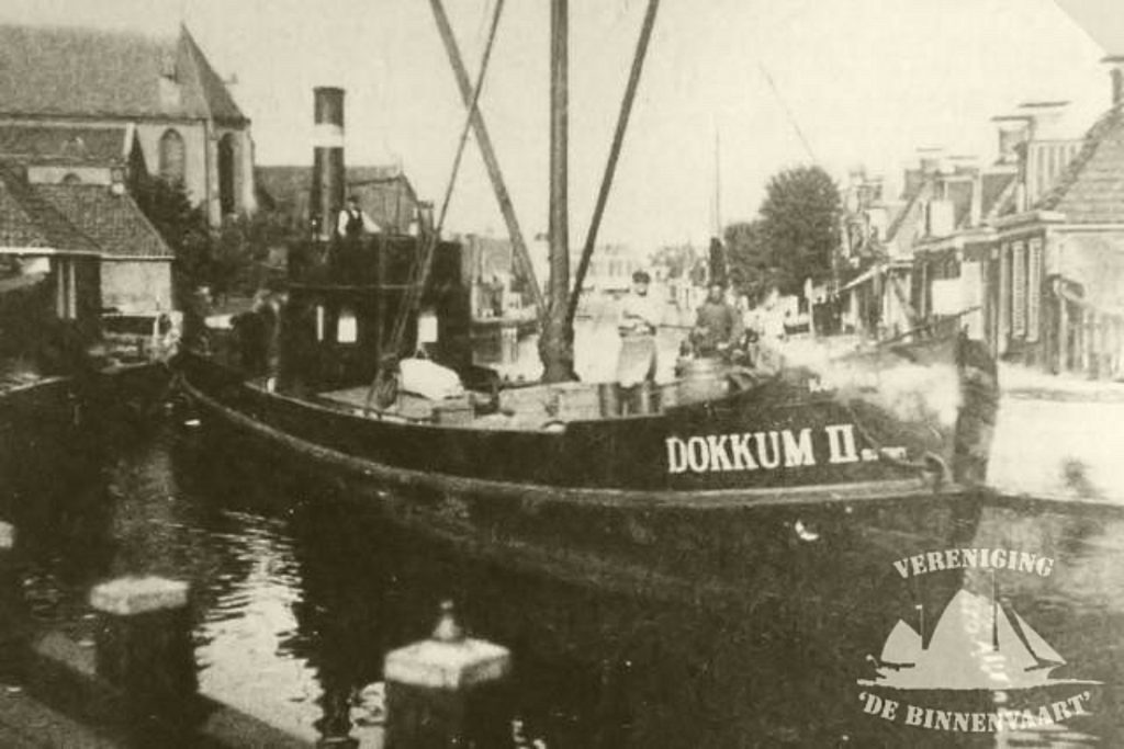 Stoomschip “Dokkum II” gestrand bij Gaast