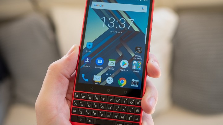 Hands On BlackBerry KEY2 Red Edition