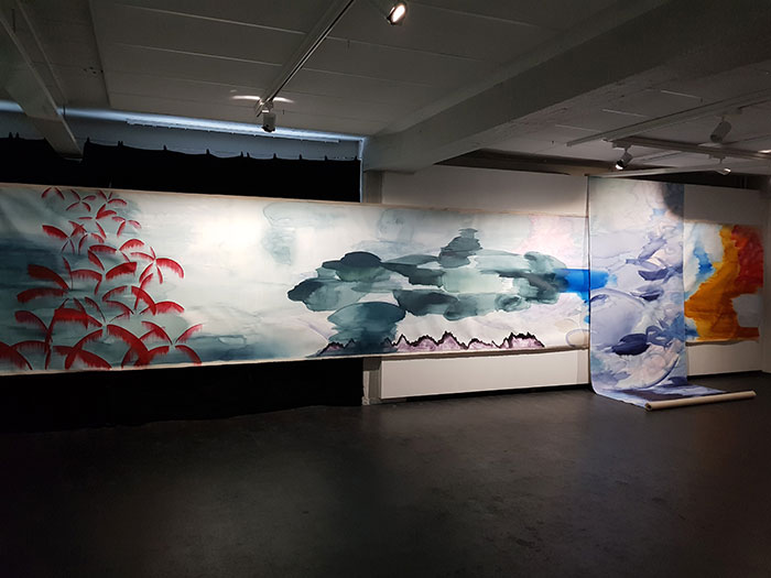 Anu Haapanen: Monsters' Paradise, akryylitussi kankaalle, 160 x 1000 cm + 400 x 160 cm, 2024