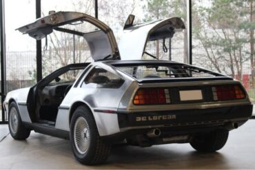 delorean dmc-12