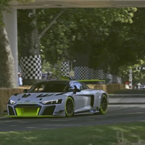 Audi-R8-LMS-GT21