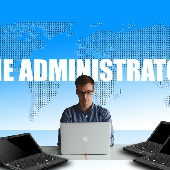 administrator-1188494_1280