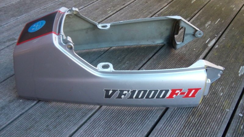 Honda VF 1000 F2 Heckverkleidung 255326416535