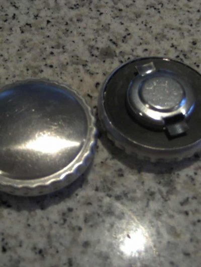 Tankdeckel 30 mm Aluminium mit Entlueftung und Dichtung Top Qualitaet 264518231818