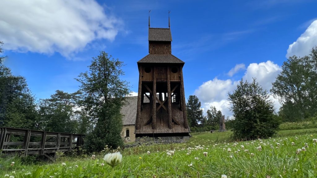 Ragunda gamla kýrkas klockstapel. Foto: Souleiko Abdi Olade. 