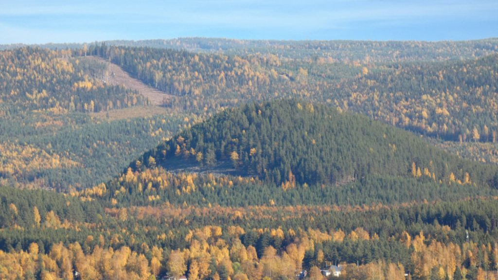 Utsikt över Ragundas bergkullandskap från Kullstaberget. Foto: Katarina Söderlund.