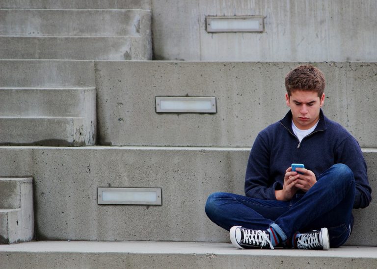 texting, boy, teenager-1999275.jpg