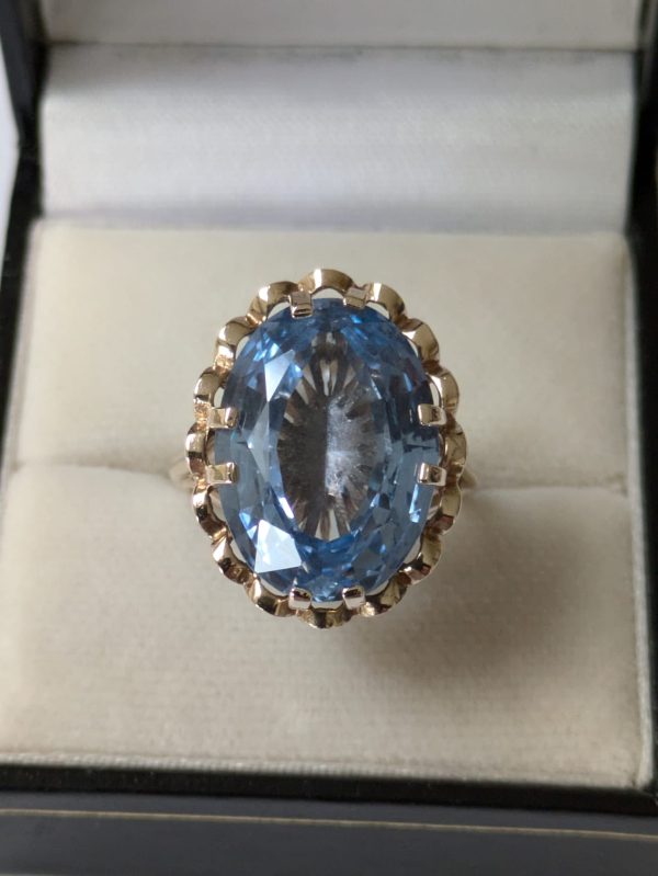 Vintage 9ct Gold  Blue Topaz Dress Ring