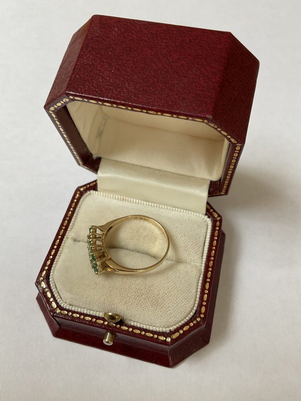 9ct Gold Diamond & Emerald Ring - Image 3