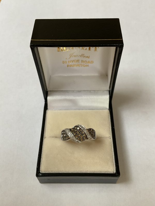 9ct Gold Congac & White Diamond Ring - Image 2