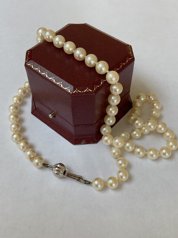 Cultured Pearl Necklace - Image 2