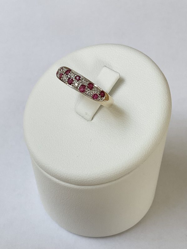 9ct Gold Diamond & Ruby Ring