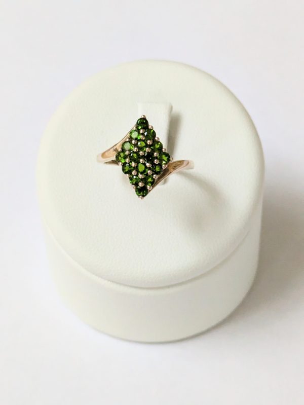 9ct Gold Green Garnet Dress Ring - Image 2