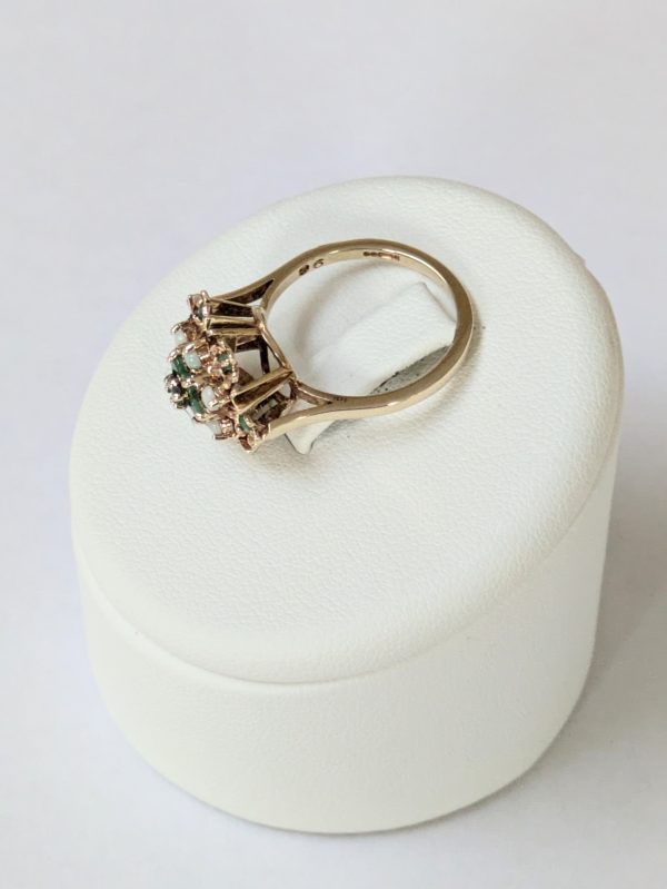 Vintage 9ct Gold Emerald & Opal Cluster Ring - Image 3