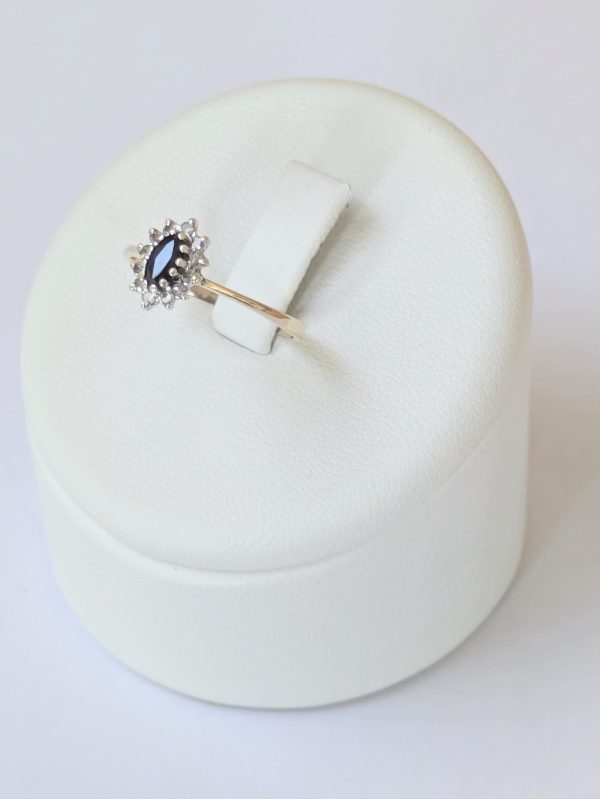 9ct Gold Diamond & Sapphire Cluster Ring