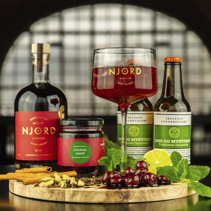 Njord Gin - Cherry Christmas Cocktail Kit