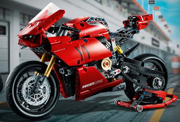 LEGO Ducati Panigale V4 R (42107)