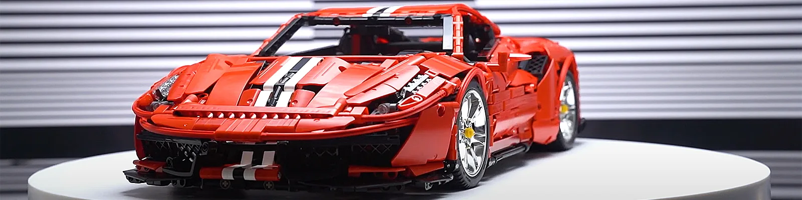 CaDA Bricks Italian Super Car (C61042W)