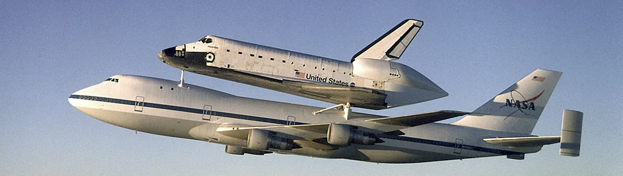 LEGO Boeing e Space Shuttle NASA (10360)