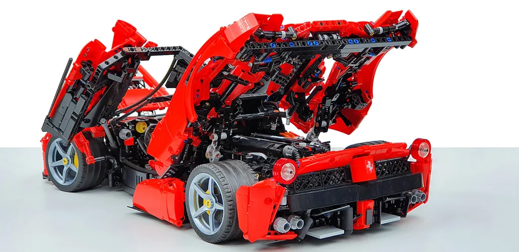 CaDA Viva Hypercar (C61505W)