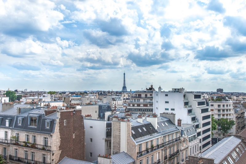 airbnb_paris_a_room_with_a_view.