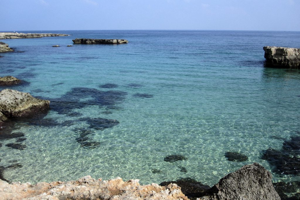 Tipica caletta rocciosa del Mare di Capitolo