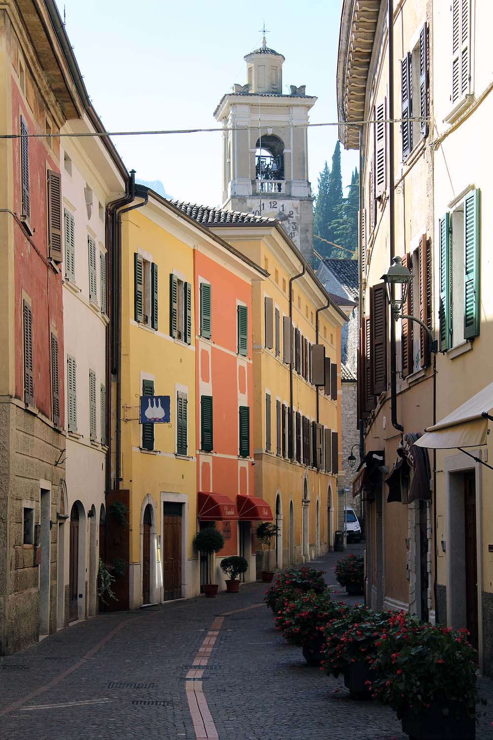 Gargnano, Lago di Garda, Eniwhere Fashion