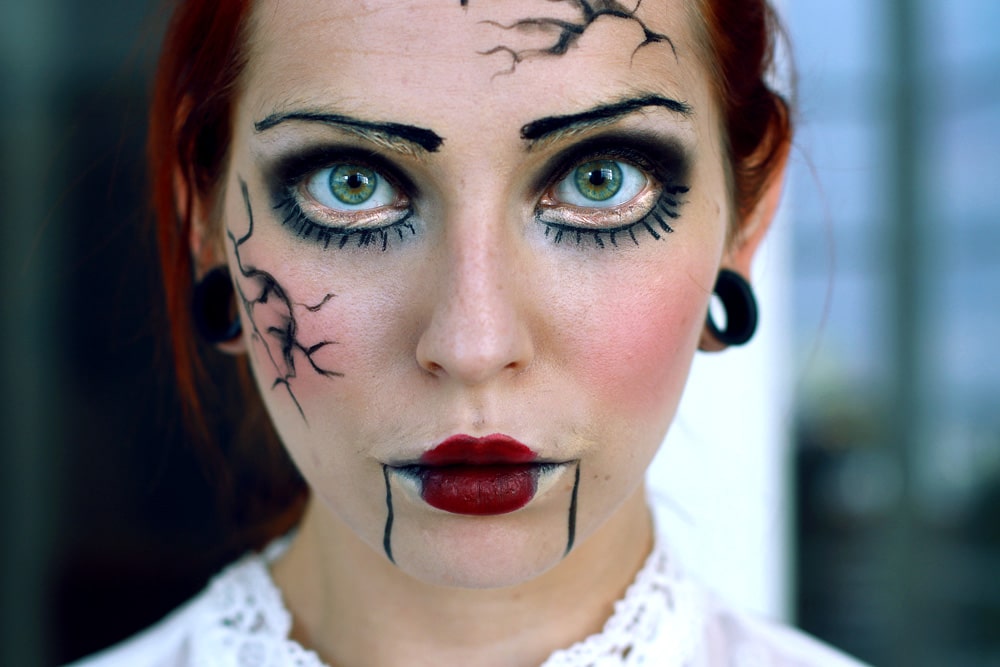 halloween_last-minute-costume-make-up-doll-1