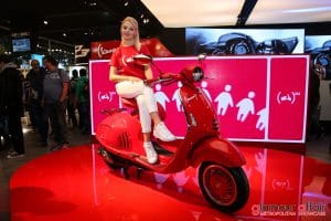 Eicma 2016, Milano Rho Fiera; Stand Piaggio; Eicma girl