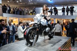 Eicma 2016, Milano Rho Fiera; Stand BMW; Eicma girl