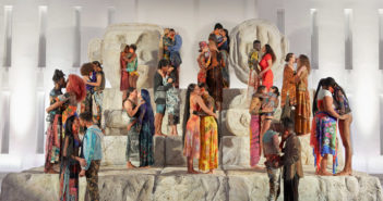DESIGUAL | The “Love Different” Show