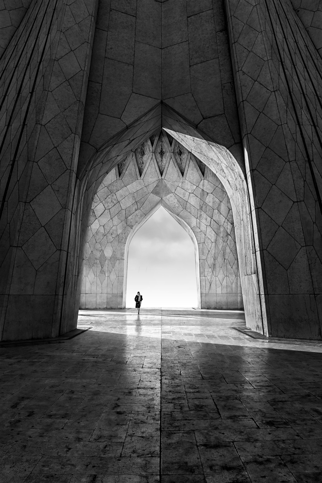 Categorie: Architecture & Interior, Fine Art, Street - Photographer: MOHAMMAD DADSETAN - Location: Iran, Tehran