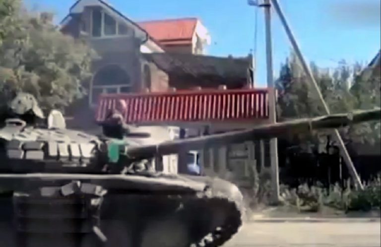 Militärt svaga Donbass angriper militärt starka Kiev?