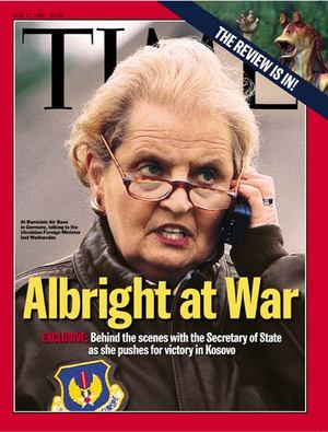 Även Vänsterpartiets Rossana Dinamarca gick i armkrok med USA-höken Madeleine Albright