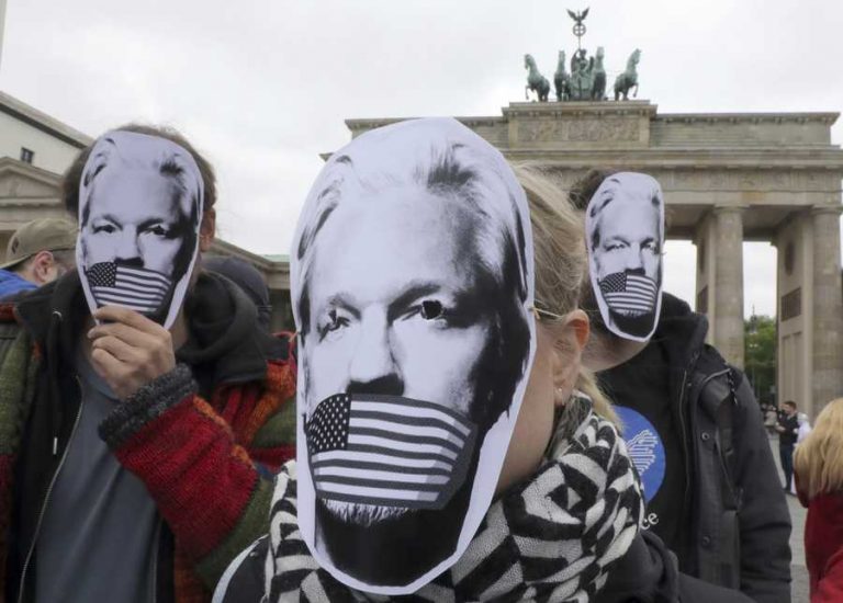 FN-rapport: Julian Assange har utsatts för psykologisk tortyr av Sverige, USA, Storbritannien och Ecuador.