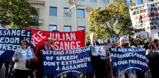 The ”Support Committe for Julian Assange in Stockholm going to solidarity manifestations in London”
