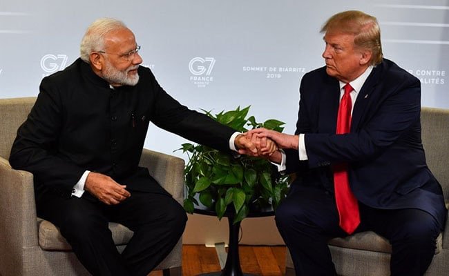 Indien kastar ett öga på Kina och omfamnar USA