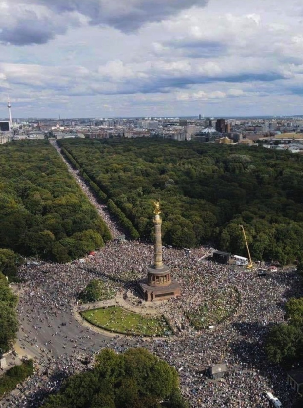 Protesterna mot coronaåtgärderna i Berlin