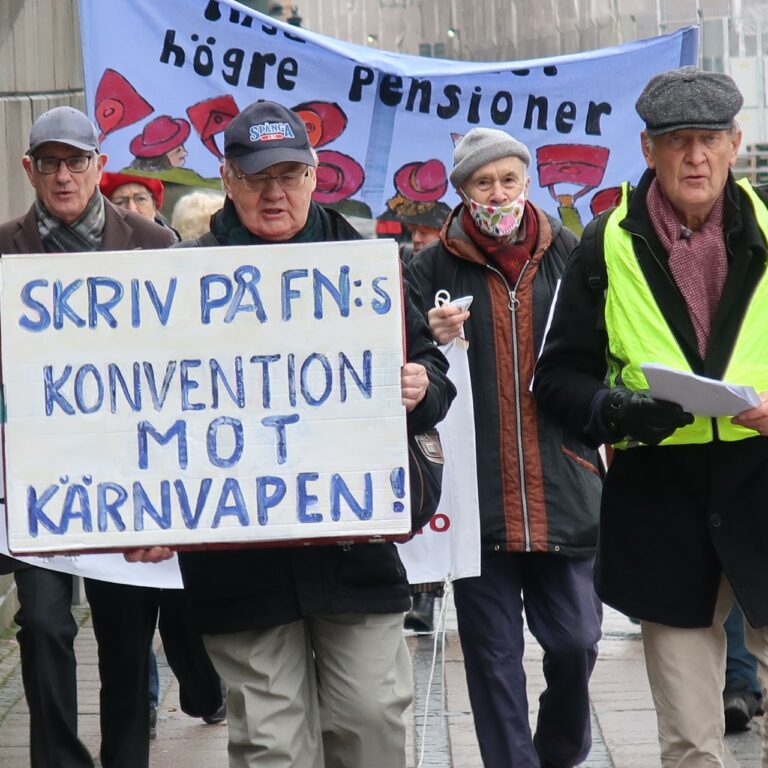 Satsa på fred och alliansfrihet – inte på militär upprustning och Natosamarbete!