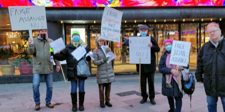Rapport från manifestationen för stöd till Julian Assange och yttrandefrihet 16 februari i Stockholm.