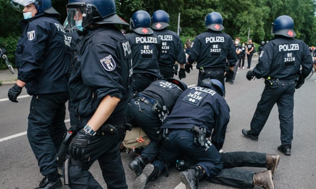 Grovt polisvåld även i Tyskland