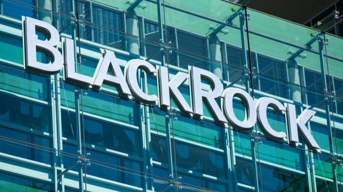 Ukraina öppnas upp för investgiganten BlackRock och andra utländska storbolag.