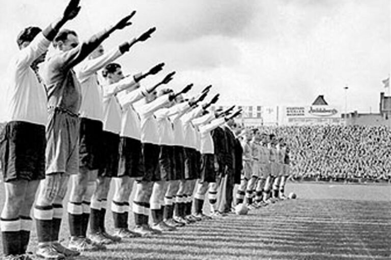 Sveriges mörka idrottshistoria. Landskamper med Nazi-Tyskland, ej med de allierade, under Andra världskriget. Inte bättre idag?!
