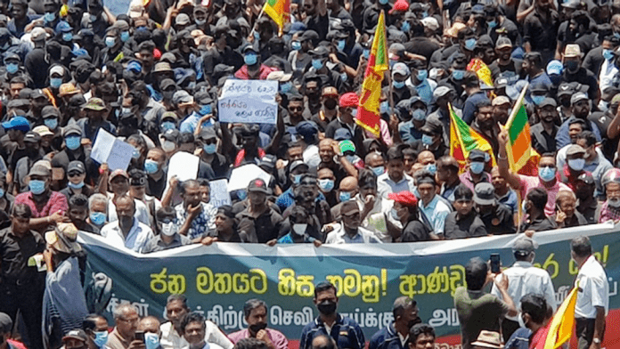 Miljontals deltog i Sri Lankas generalstrejk som krävde Rajapakse-regeringens avgång