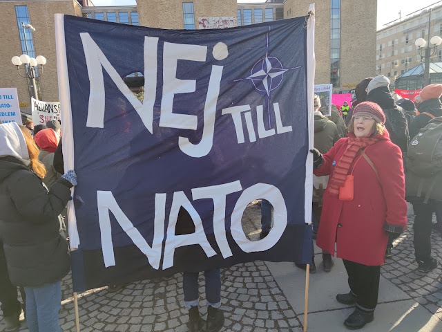 Nej till Nato – Manifestationen 4 mars på Medborgarplatsen. Första delen