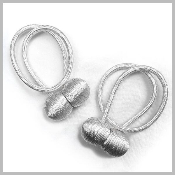 Prachtig magnetisch gordijn Embrasse in zilver kleur