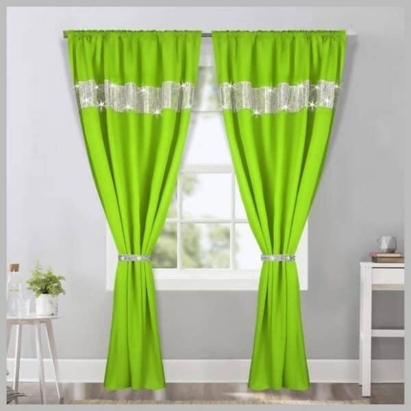 Glow Thuis -Gordijn Prachtige Groene kleur gordijnen met zirkonia